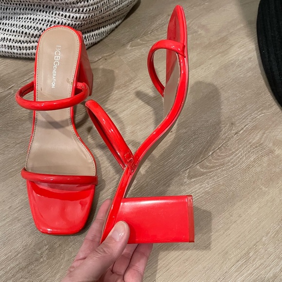 Orange red block heel. Great condition. Pop of color goes with any outfit. - Picture 4 of 4